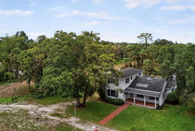 $1,899,900 | 5240 20th Street, Vero Beach, FL 32966