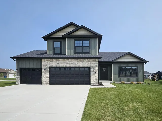 $499,900 | 5104 Southview Drive, Lowell, IN 46356