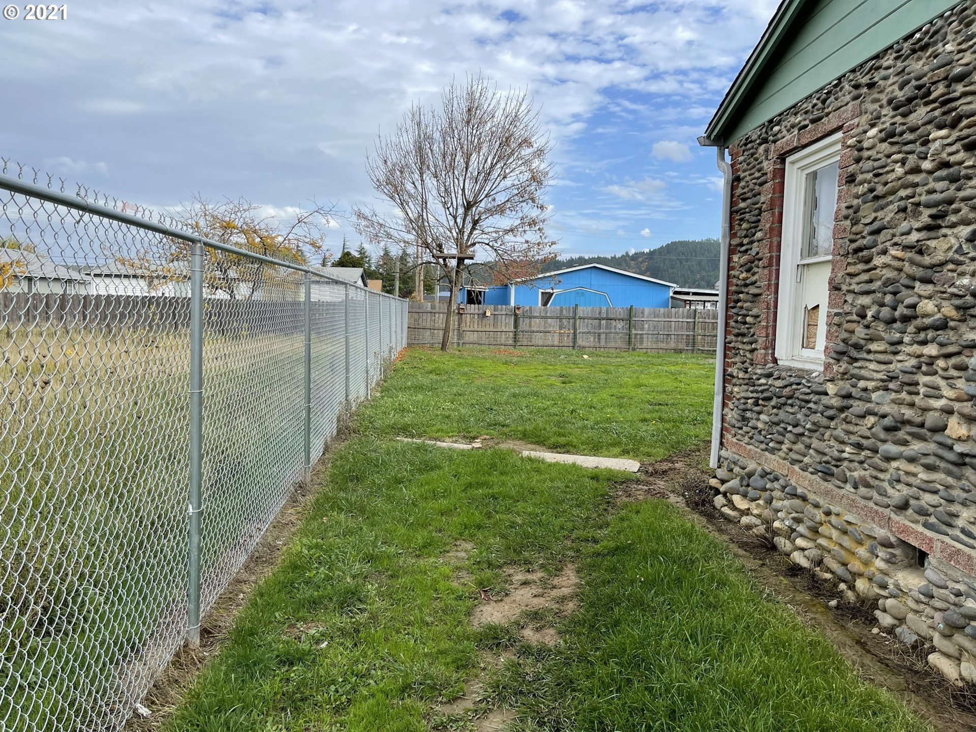 840 South Comstock Road Sutherlin, OR 97479 - Photo 12 of 14 Gallery Image 12