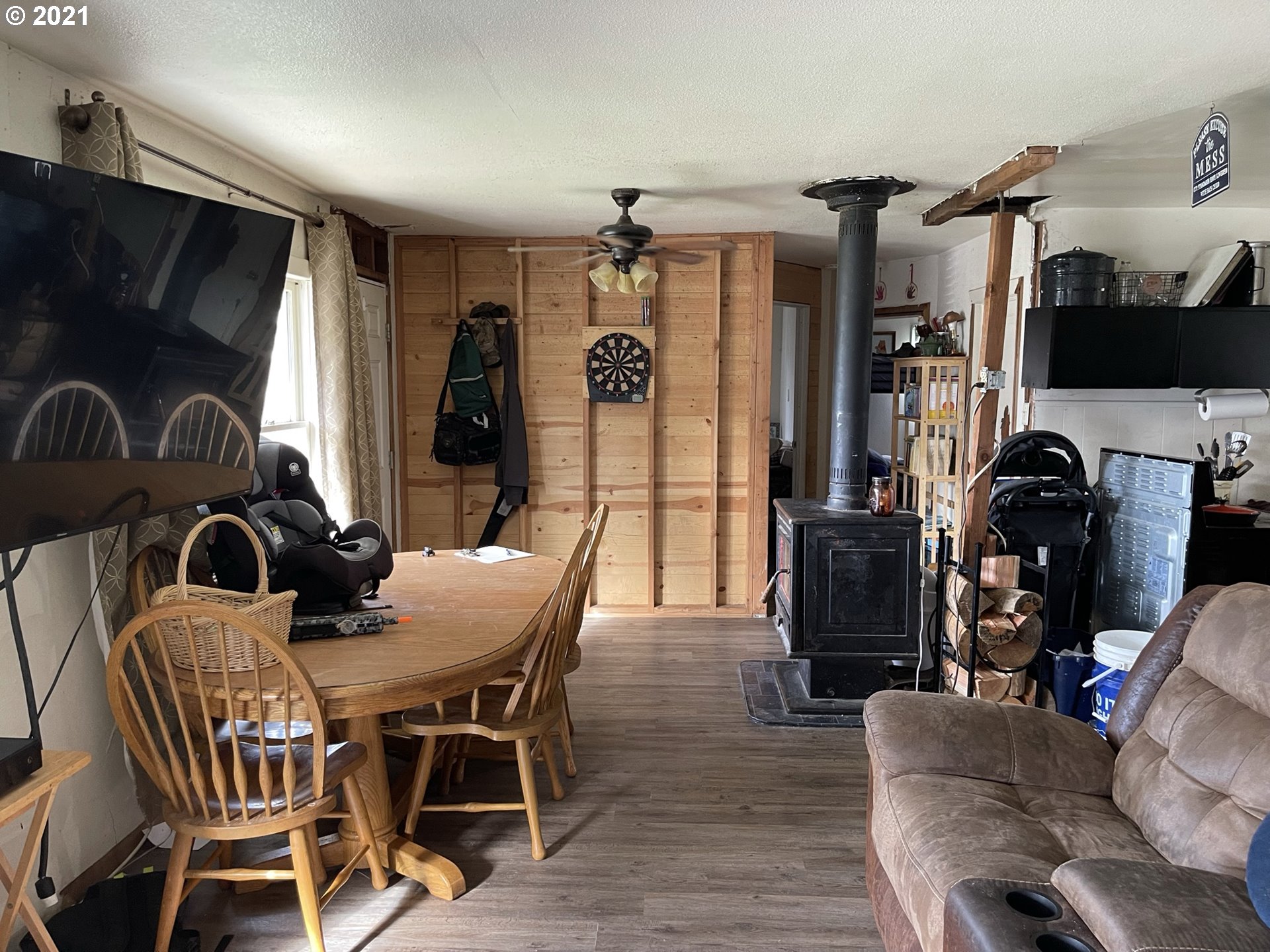 840 South Comstock Road Sutherlin, OR 97479 - Photo 8 of 14 Gallery Image 8