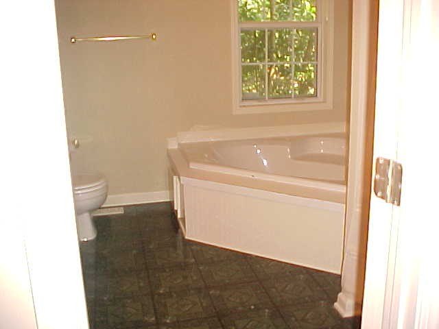 502 Wildmarsh Road Piedmont, SC 29673 - Photo 4 of 9 Gallery Image 4