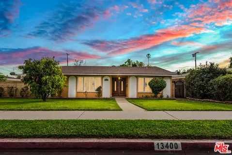 $875,000 | 13400 Roscoe Boulevard, Panorama City, CA 91402
