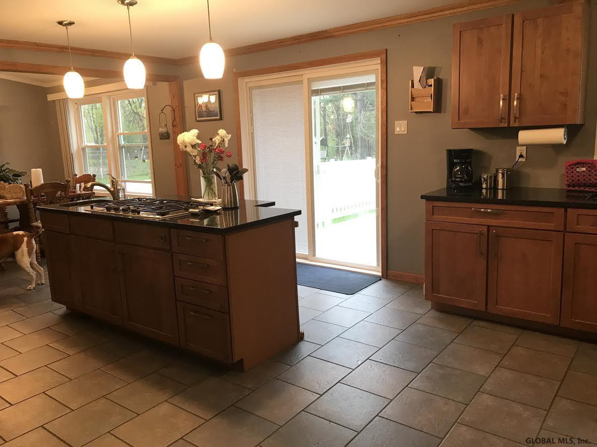 1748 River Road Selkirk, NY 12158 - Photo 5 of 18 Photo 5