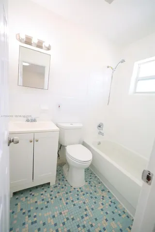 $1,700 | 7155 West 14th Court, Unit 17, Hialeah, FL 33014