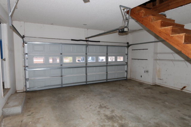 140 Timber Ridge Drive Macon, GA 31216 - Photo 11 of 15 a view of a garage
