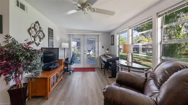 $154,000 | 10301 Highway 27, Unit 156, Clermont, FL 34711