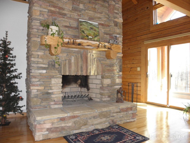 275 Helton Creek Road Lansing, NC 28643 - Photo 9 of 16 Gallery Image 9