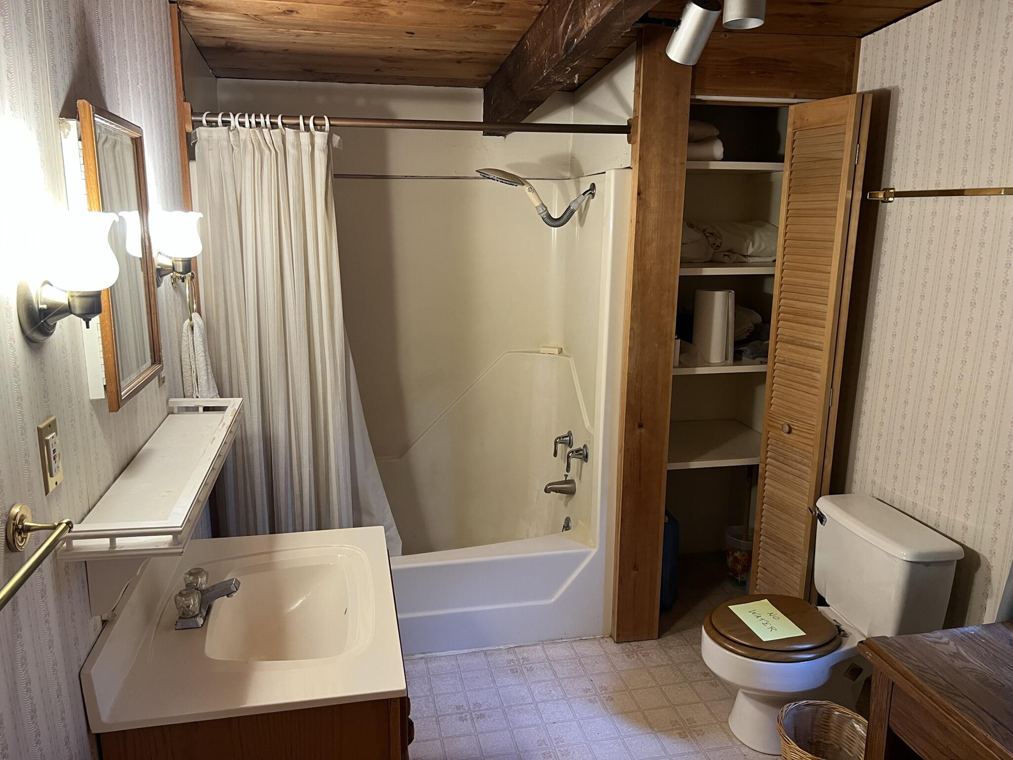 555 Southern Bay Road Penobscot, ME 04476 - Photo 16 of 24 Full bath