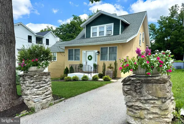 $625,000 | 971 Henry Avenue, Wayne, PA 19087