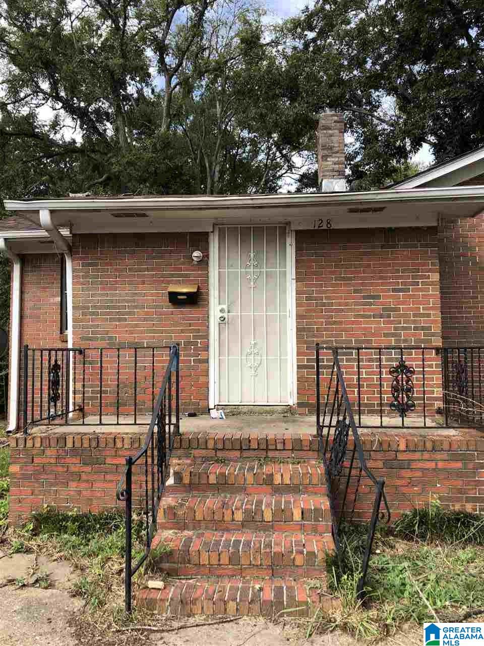 128 17th Street Southwest Birmingham, AL 35211 - Photo 1 of 4