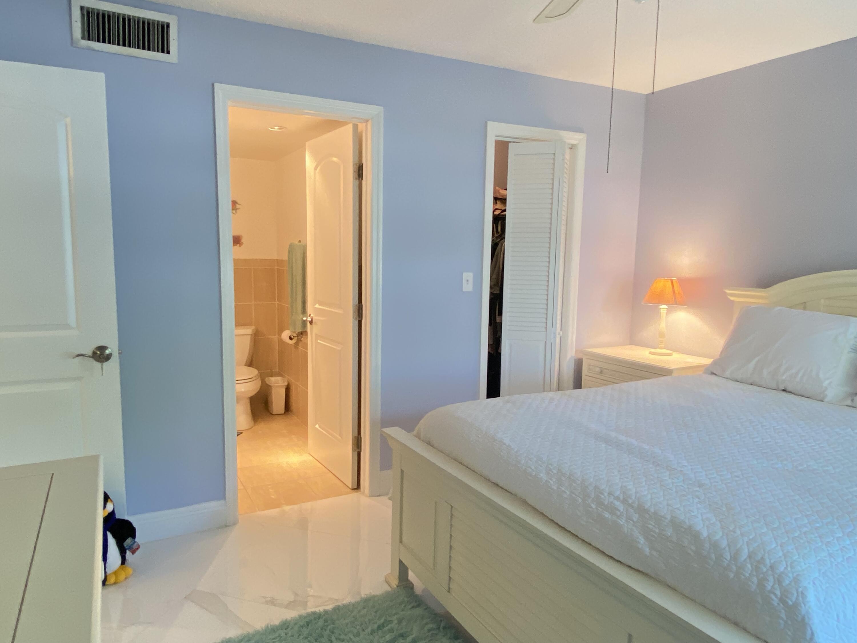 2 Royal Palm Way, Unit 101 Boca Raton, FL 33432 - Photo 21 of 24 2nd Bedroom w/ Walk-in Closet