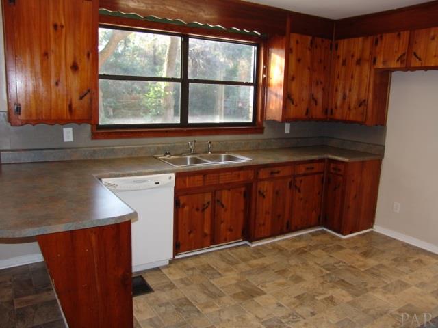 4639 Santa Rosa Drive Pace, FL 32571 - Photo 12 of 32 Gallery Image 12