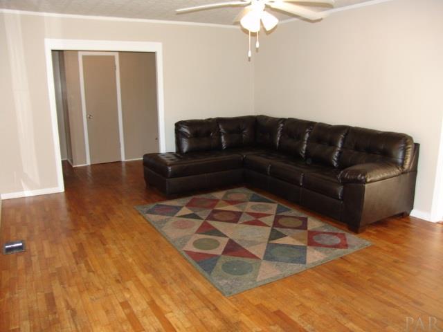 4639 Santa Rosa Drive Pace, FL 32571 - Photo 3 of 32 Gallery Image 3