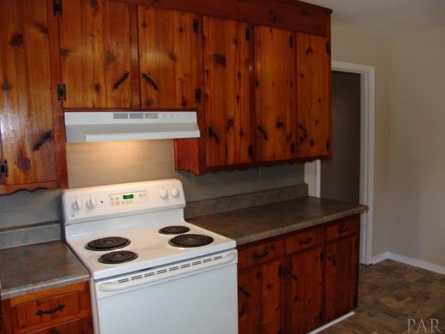 4639 Santa Rosa Drive Pace, FL 32571 - Photo 10 of 32 Gallery Image 10