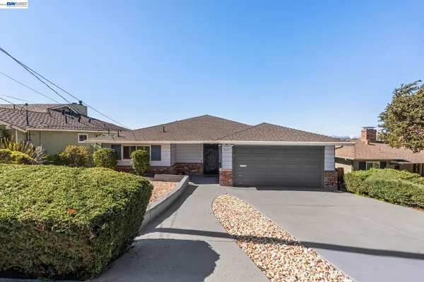 $735,000 | 8445 Aster Avenue, Oakland, CA 94605