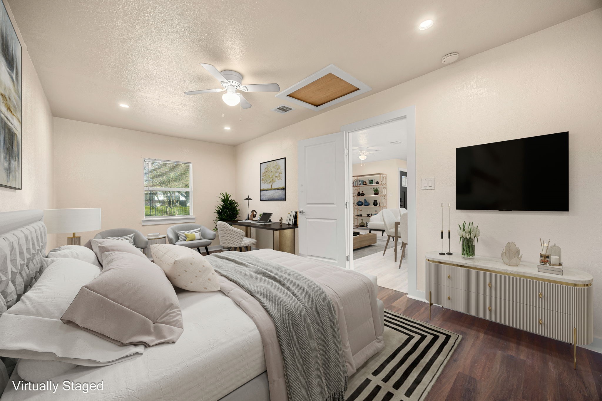 6122 Beldart Street Houston, TX 77033 - Photo 9 of 24 a living room with furniture and a flat screen tv