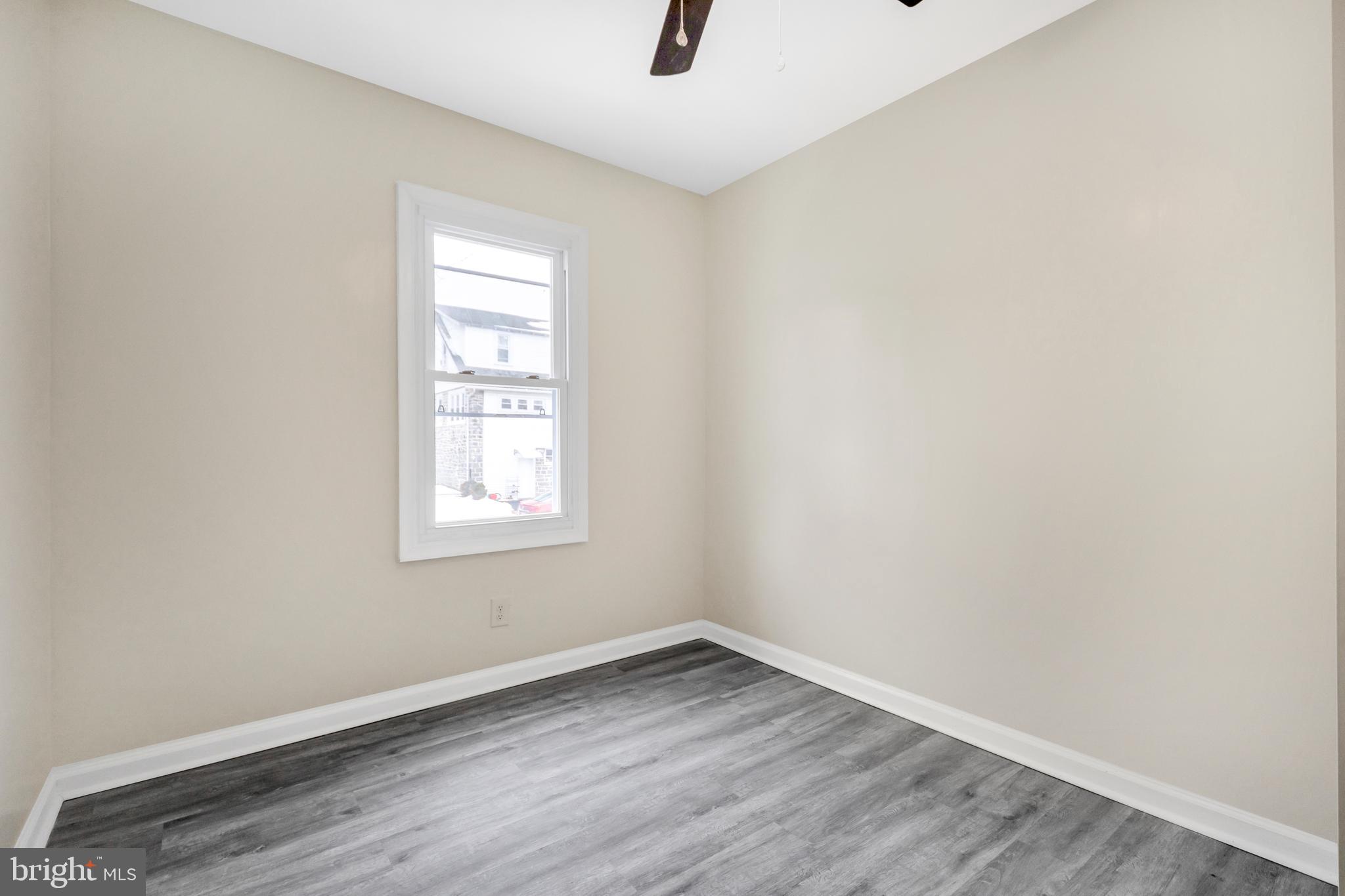 139 Oakley Road Upper Darby, PA 19082 - Photo 17 of 34