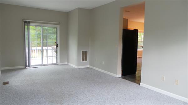 8 Robbins Road Foxboro, MA 02035 - Photo 11 of 30 Gallery Image 11