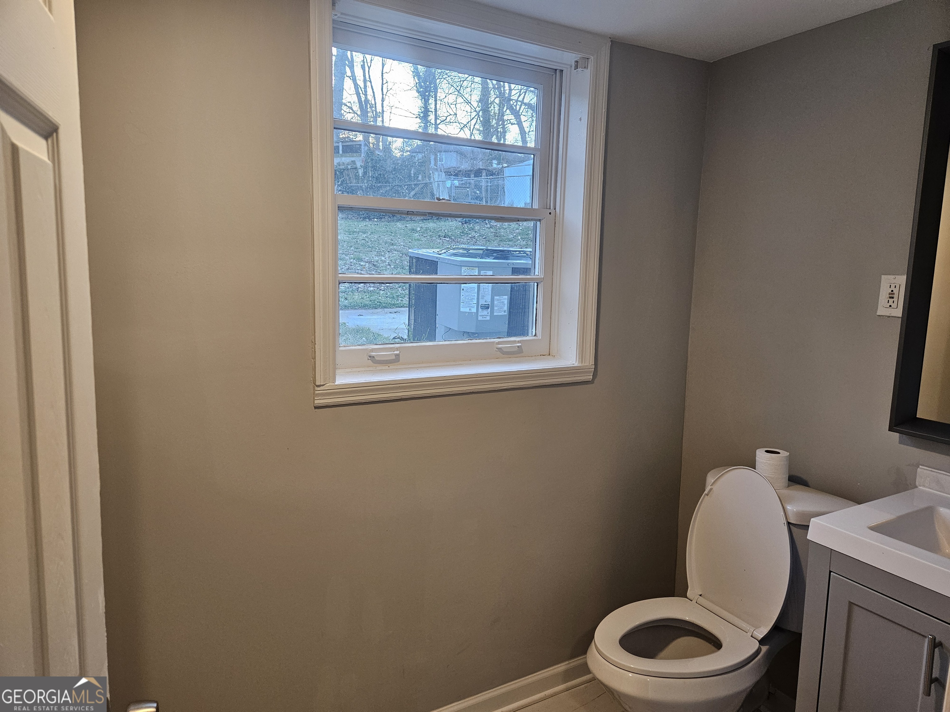 4372 Kimball Road Southwest Atlanta, GA 30331 - Photo 12 of 19