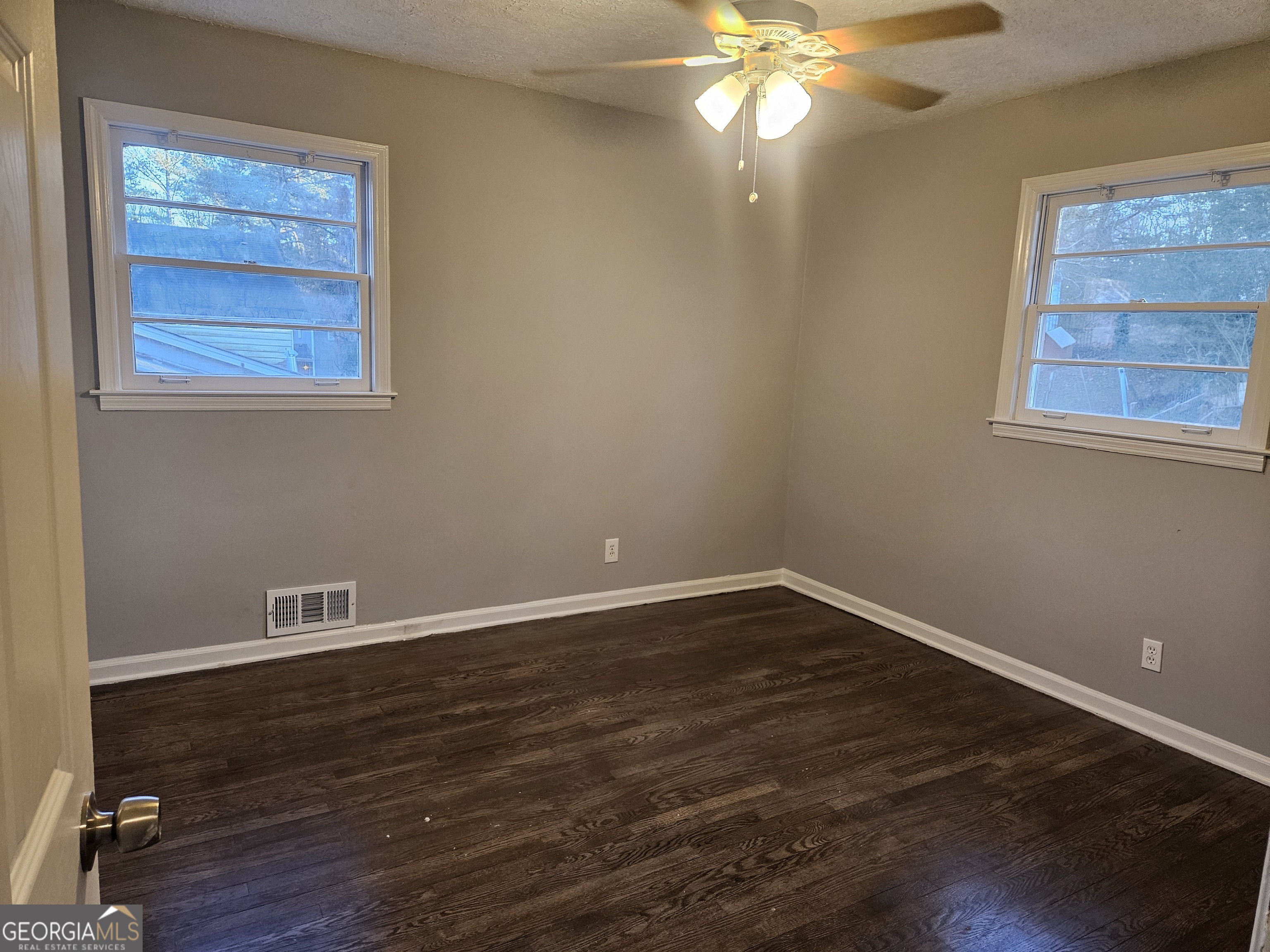 4372 Kimball Road Southwest Atlanta, GA 30331 - Photo 17 of 19