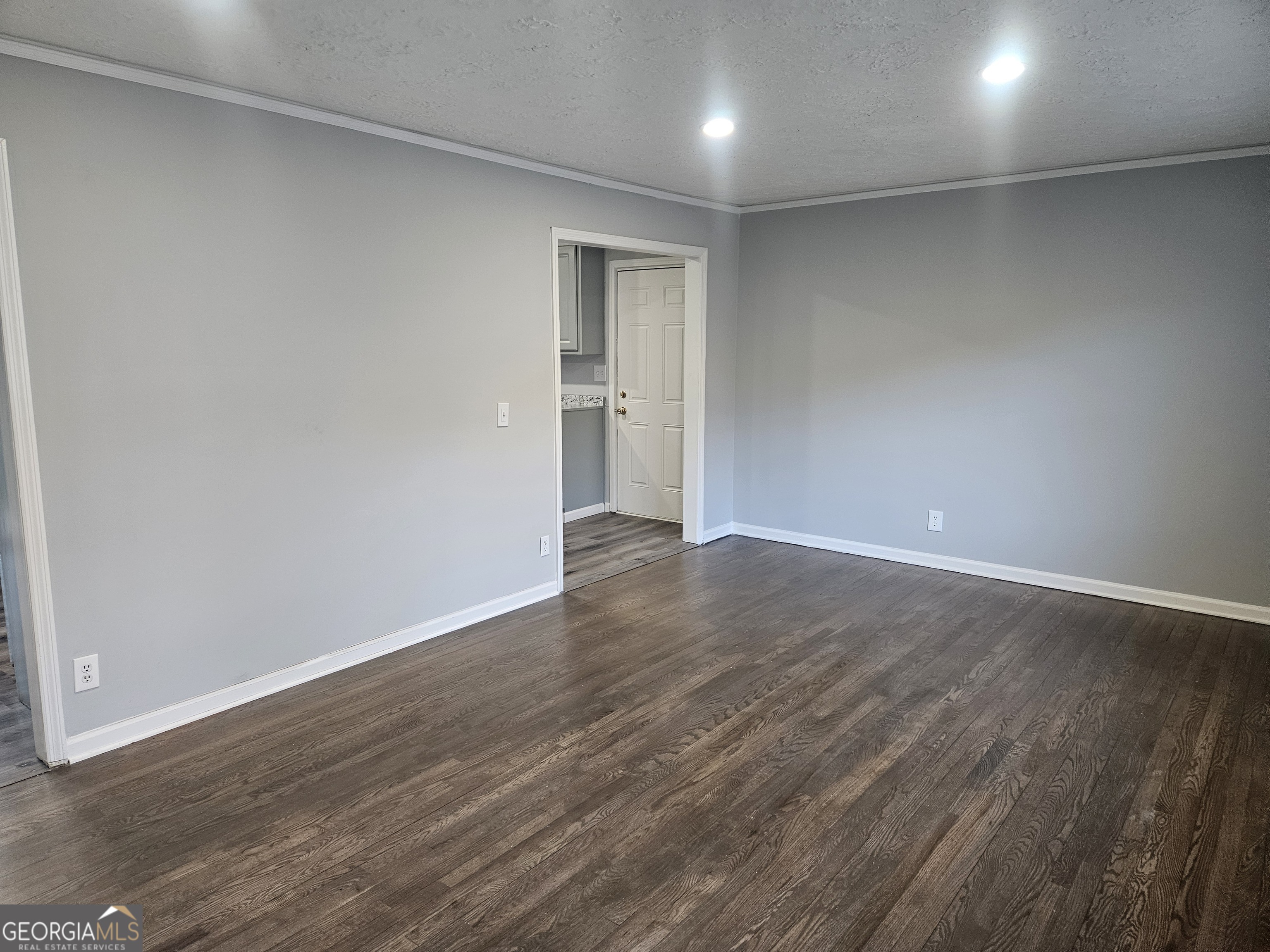 4372 Kimball Road Southwest Atlanta, GA 30331 - Photo 2 of 19