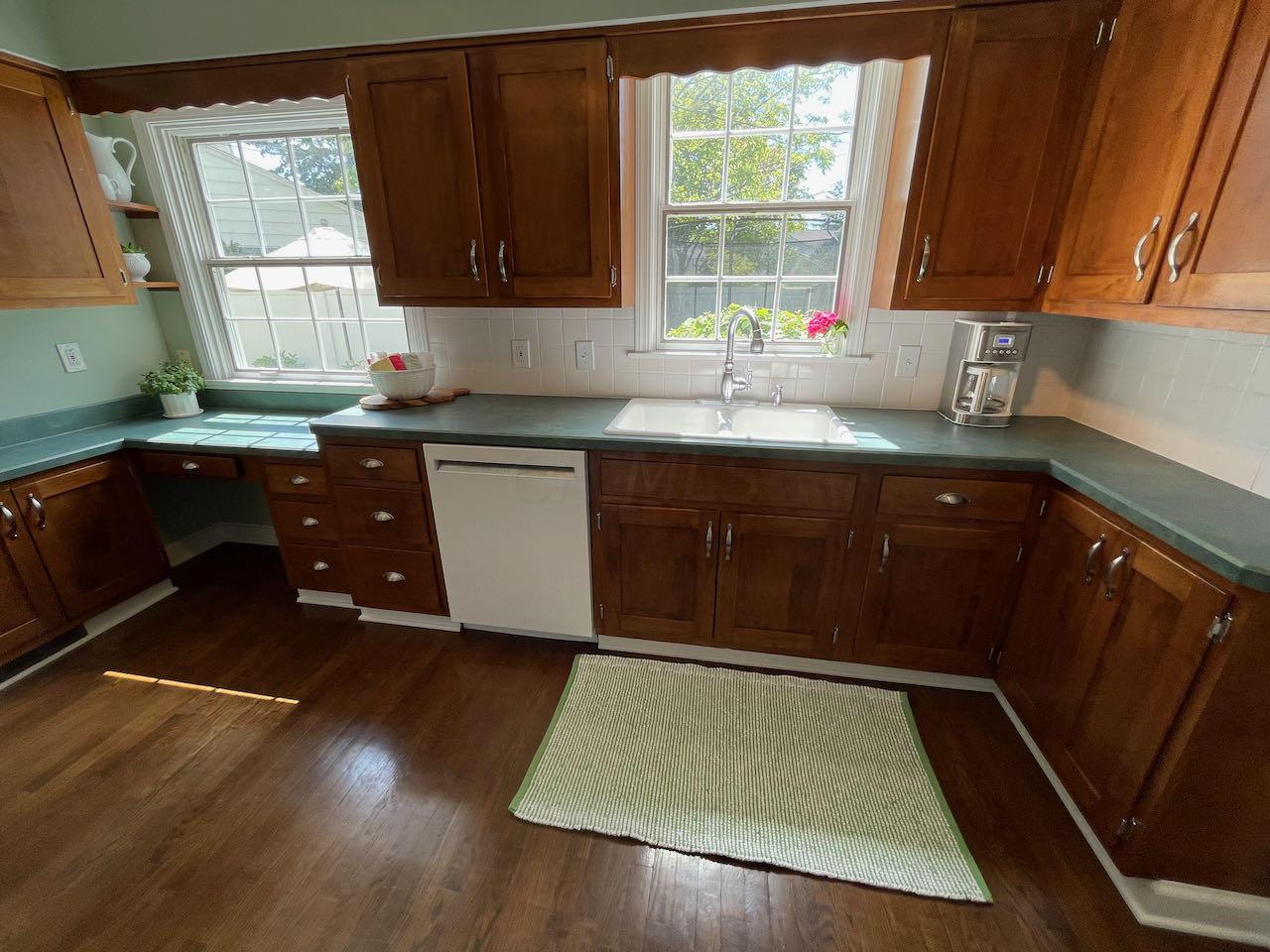 1555 Cardiff Road Columbus, OH 43221 - Photo 19 of 44 Gallery Image 19
