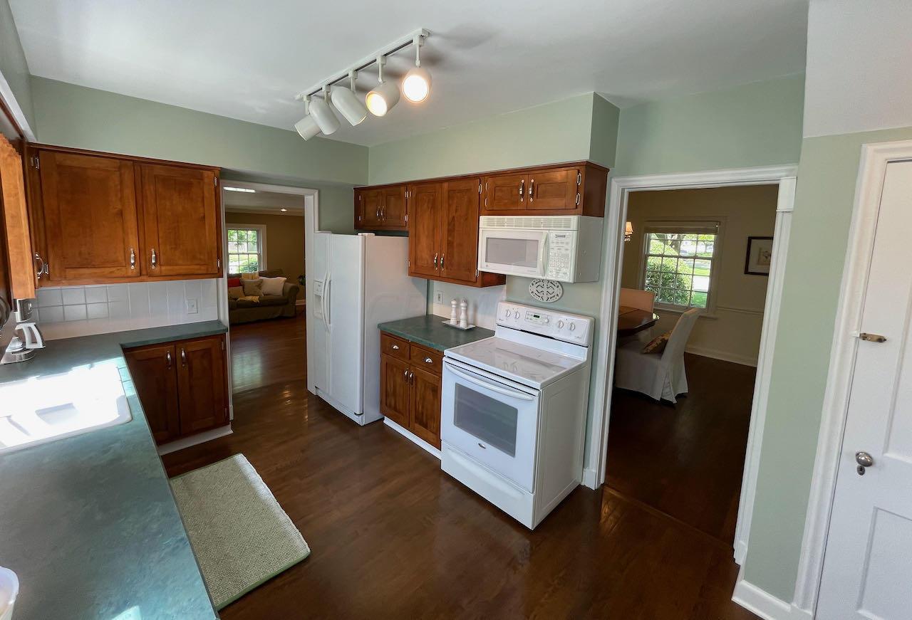 1555 Cardiff Road Columbus, OH 43221 - Photo 21 of 44 Gallery Image 21