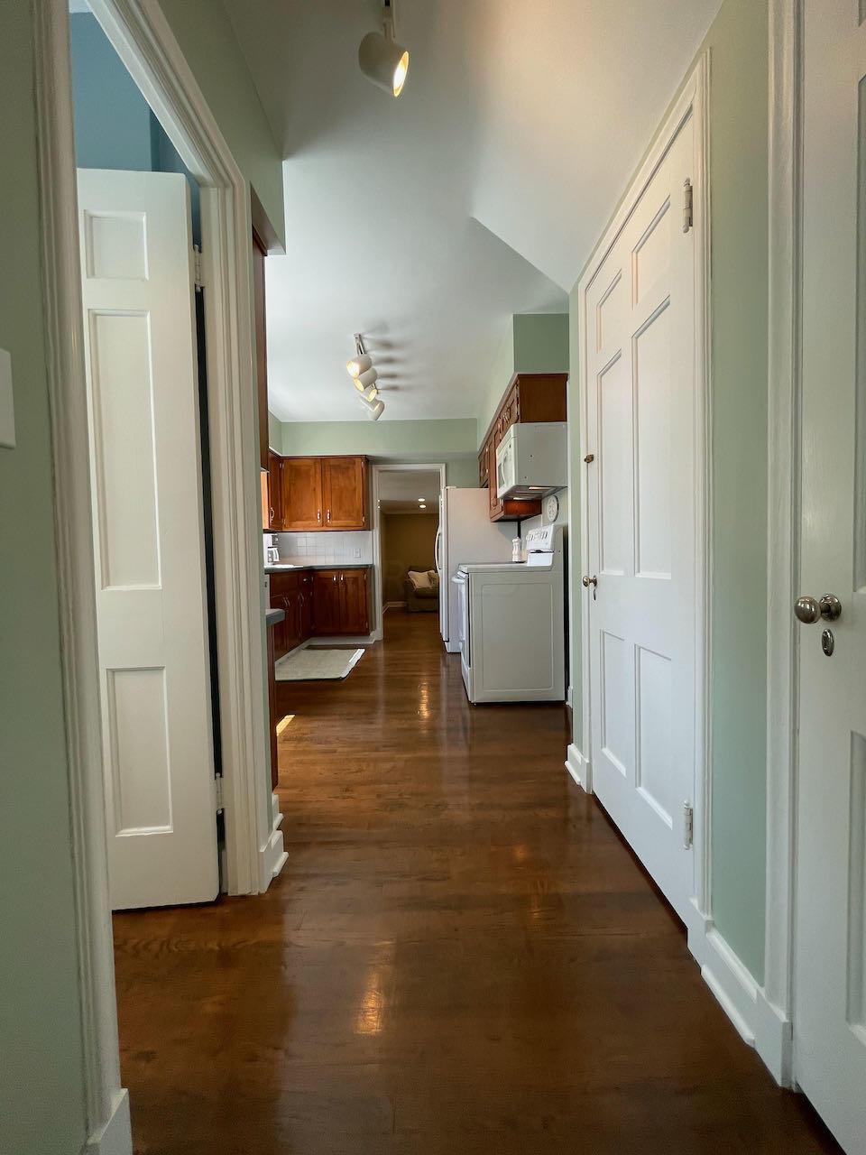 1555 Cardiff Road Columbus, OH 43221 - Photo 22 of 44 Gallery Image 22