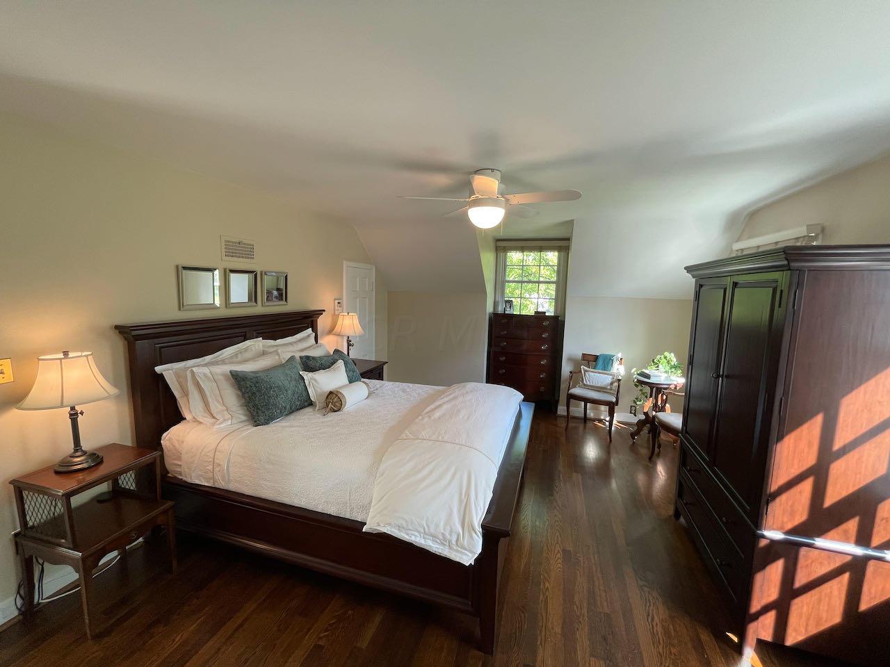 1555 Cardiff Road Columbus, OH 43221 - Photo 29 of 44 Gallery Image 29