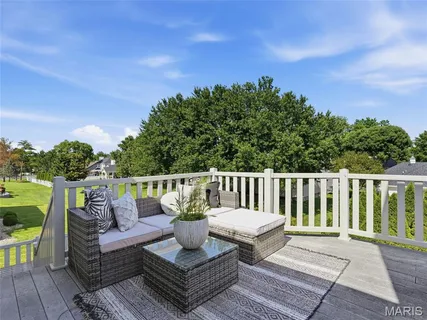 $575,000 | 6632 Towne Woods Drive, St. Louis, MO 63129