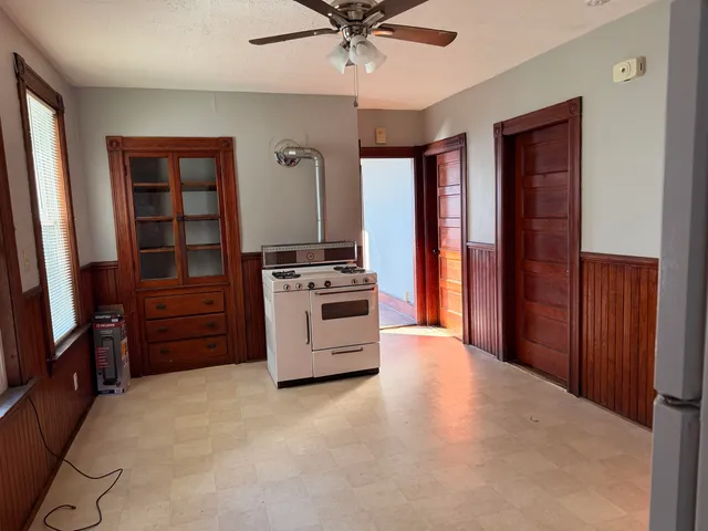 $1,800 | 561 Rimmon Street, Manchester, NH 03102