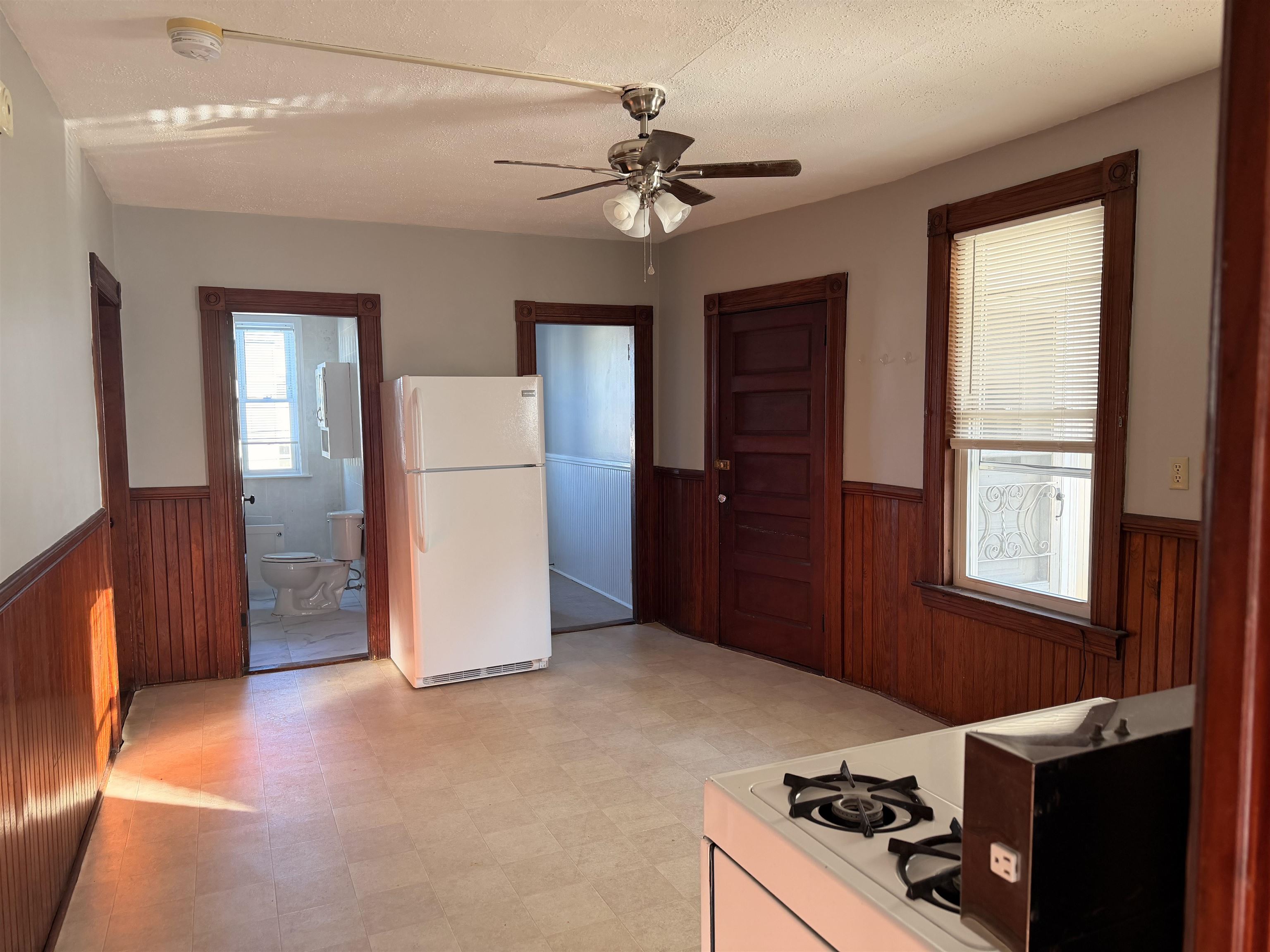 561 Rimmon Street Manchester, NH 03102 - Photo 3 of 6