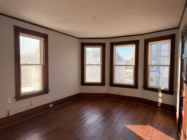 $1,800 | 561 Rimmon Street, Manchester, NH 03102