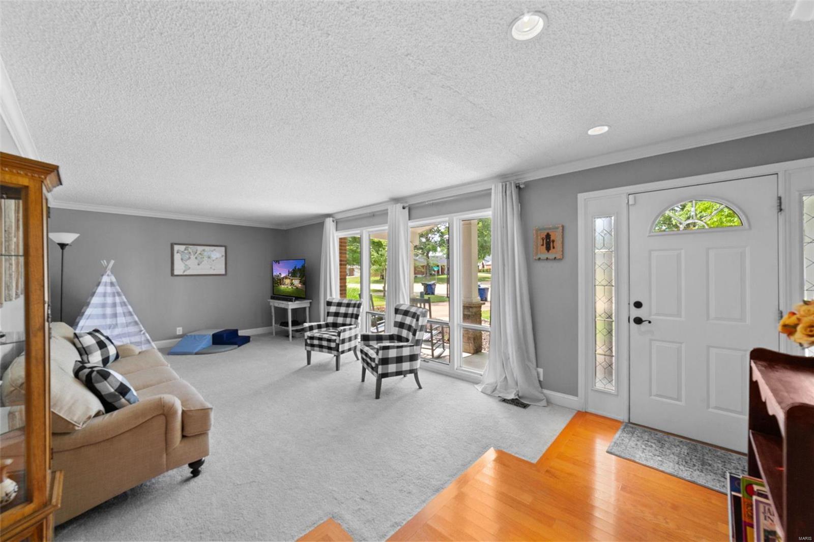 1617 Sunnyridge Road Ballwin, MO 63011 - Photo 6 of 25 Gallery Image 6