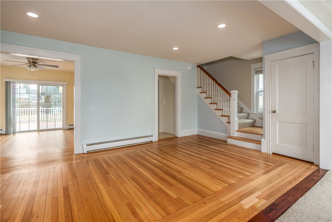 41 Berwick Lane Cranston, RI 02905 - Photo 7 of 35