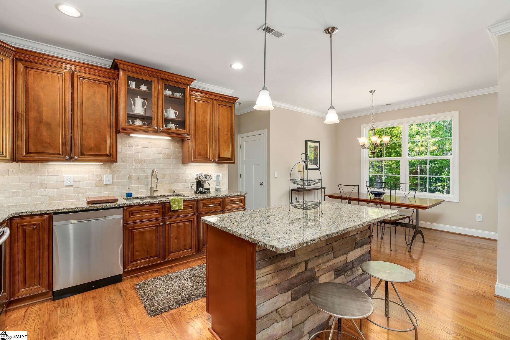 305 Edens Ridge Drive Six Mile, SC 29682 - Photo 10 of 36 Gallery Image 10
