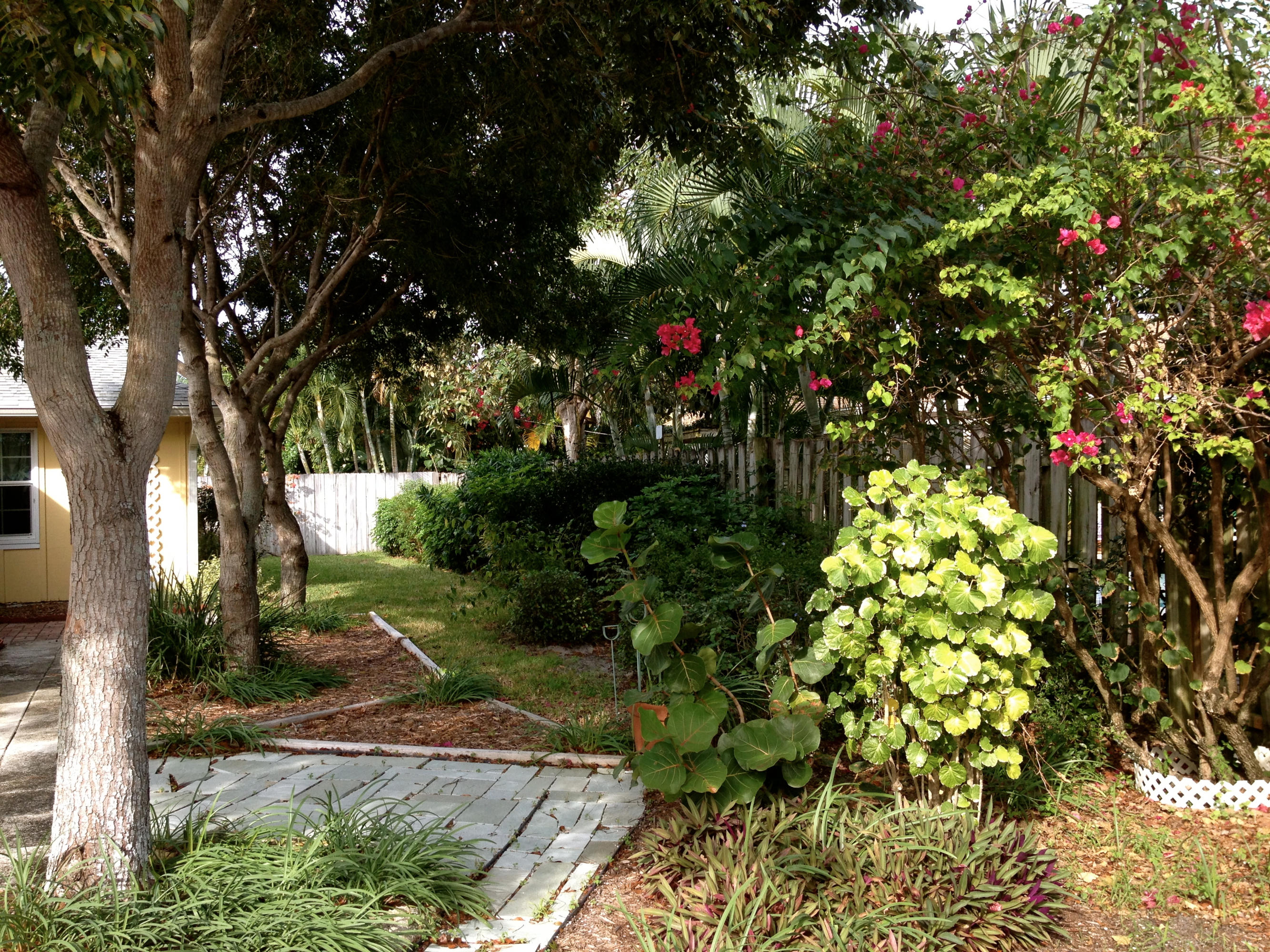 125 Norfolk Road Jupiter, FL 33469 - Photo 22 of 23 Back yard