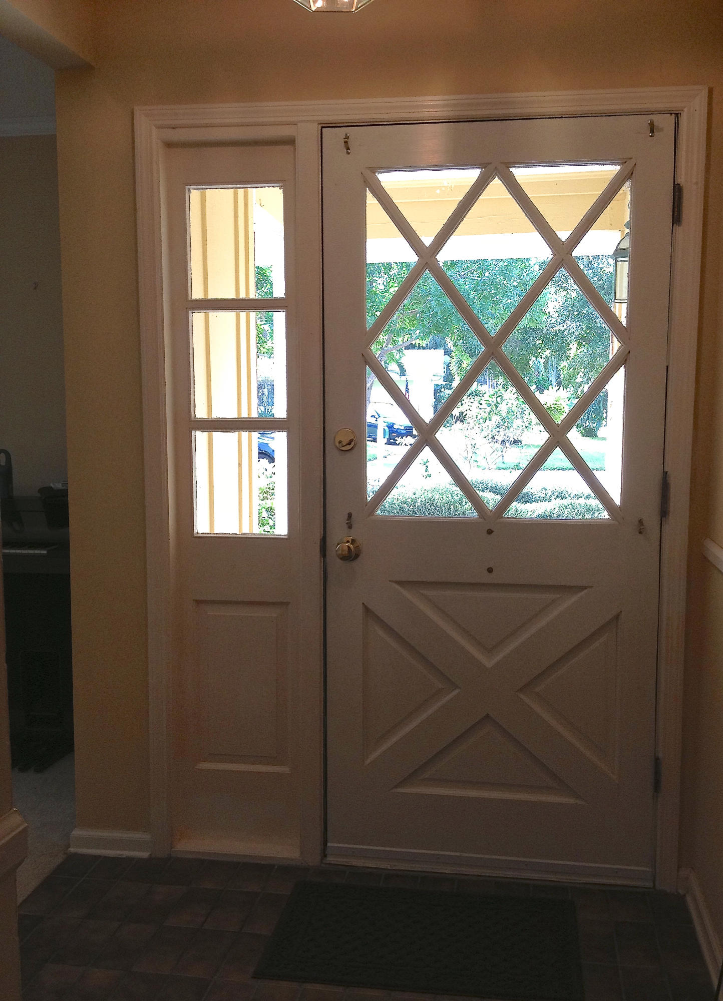 125 Norfolk Road Jupiter, FL 33469 - Photo 4 of 23 Entry
