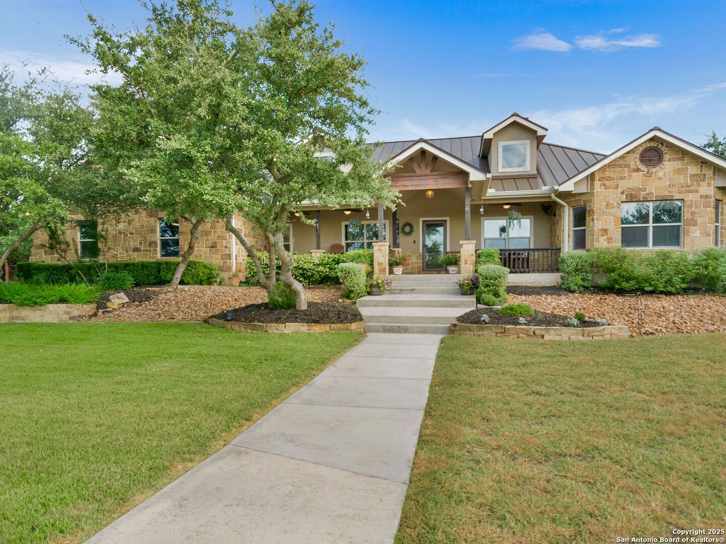 22 Outlook Point Boerne, TX 78006 - Photo 6 of 50