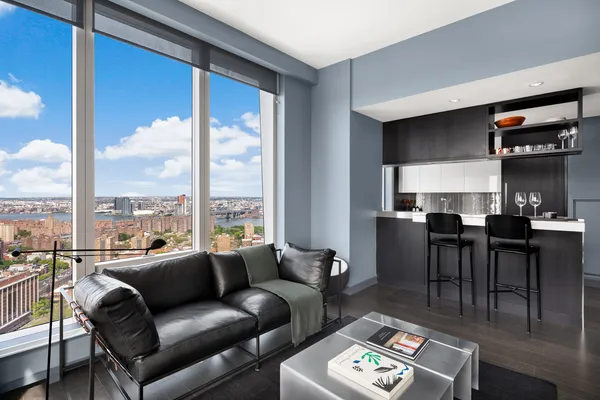 $1,895,000 | 252 South Street, Unit 8L | Two Bridges