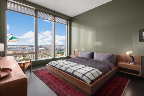 $1,895,000 | 252 South Street, Unit 8L | Two Bridges