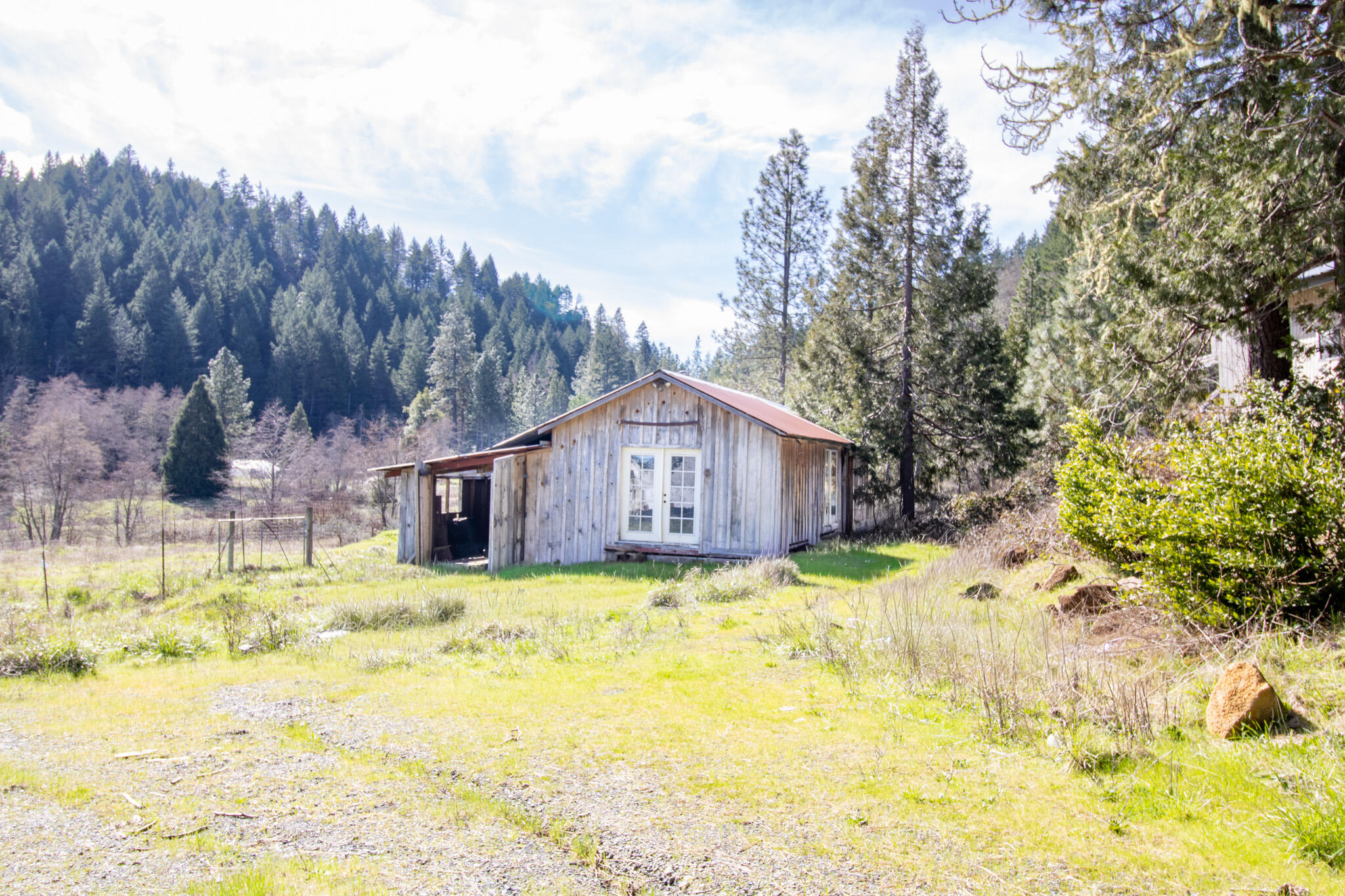 297 Warren Road Selma, OR 97538 - Photo 9 of 14 297 6
