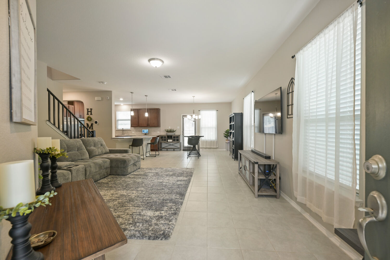 175 Gustaf Trail Kyle, TX 78640 - Photo 7 of 28 Living room