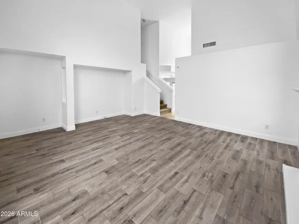 $370,000 | 10933 West Vista Avenue, Glendale, AZ 85307