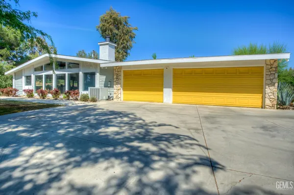 $775,000 | Undisclosed Address, Bakersfield, CA 93306