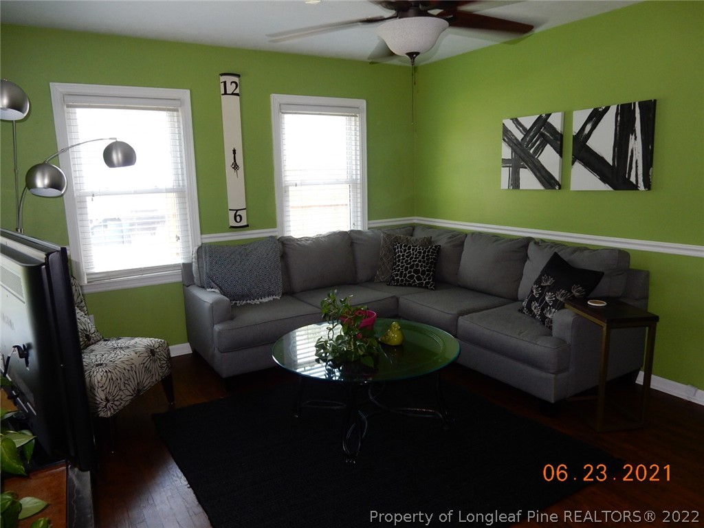 1001 Anarine Road Fayetteville, NC 28303 - Photo 3 of 24 a living room with furniture and a window