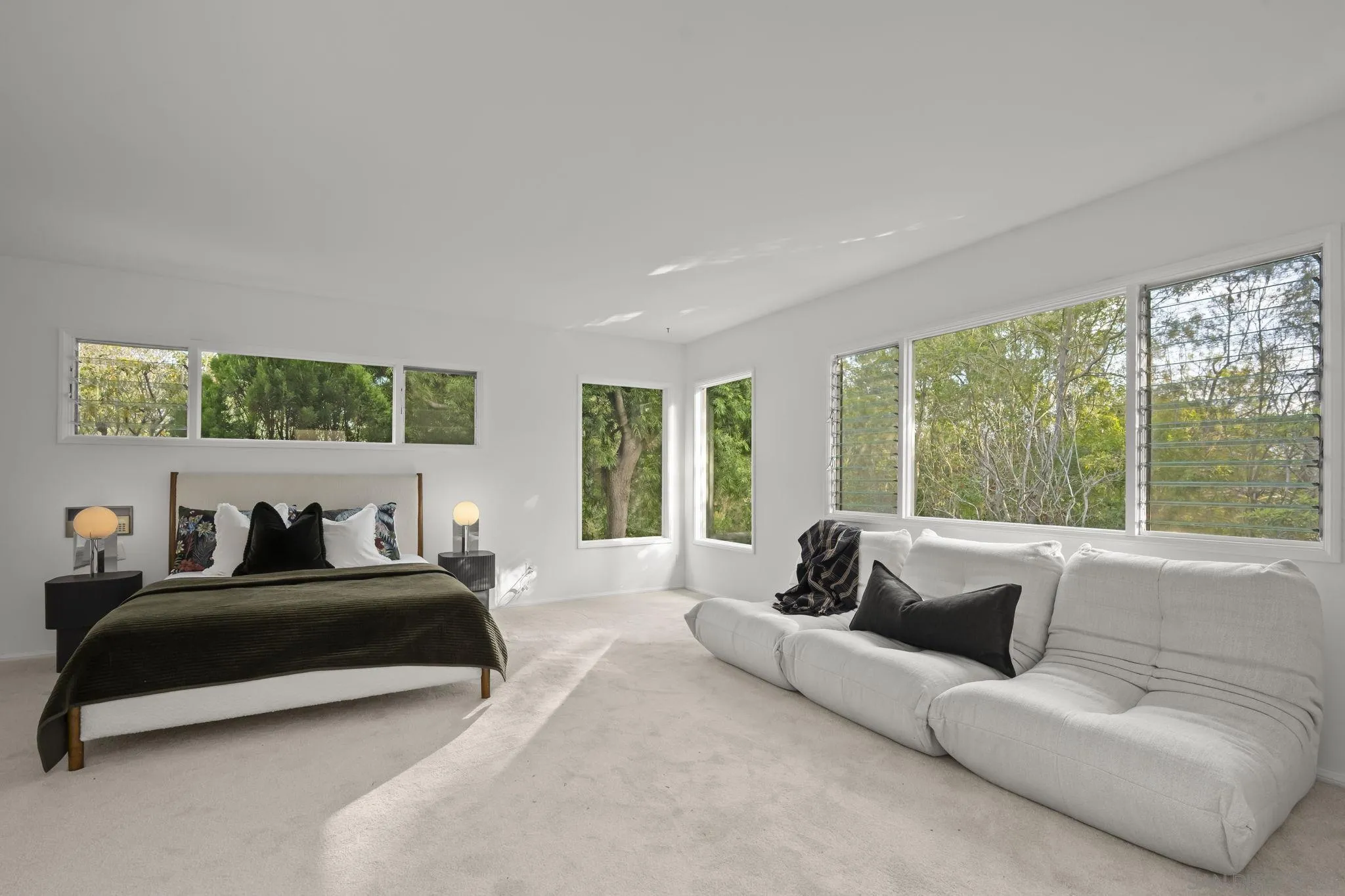 6141 Lago Lindo Rancho Santa Fe, CA 92067 - Photo 8 of 11 Primary Bedroom