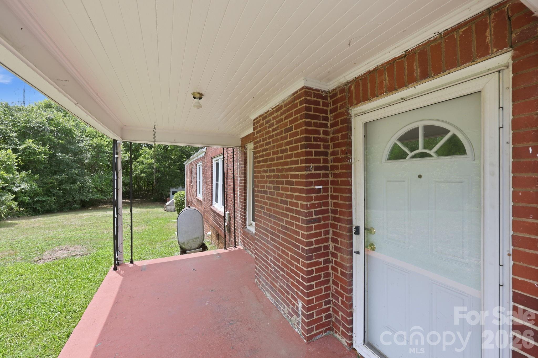 1303 Bringle Ferry Road Salisbury, NC 28144 - Photo 4 of 37