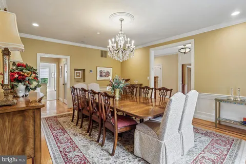 $2,475,000 | 11736 Gainsborough Road, Potomac, MD 20854
