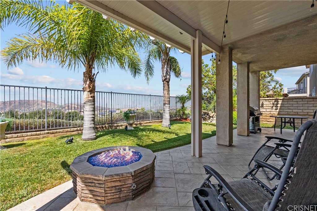 19654 Mathilde Lane Saugus, CA 91350 - Photo 21 of 38 a view of yard with patio
